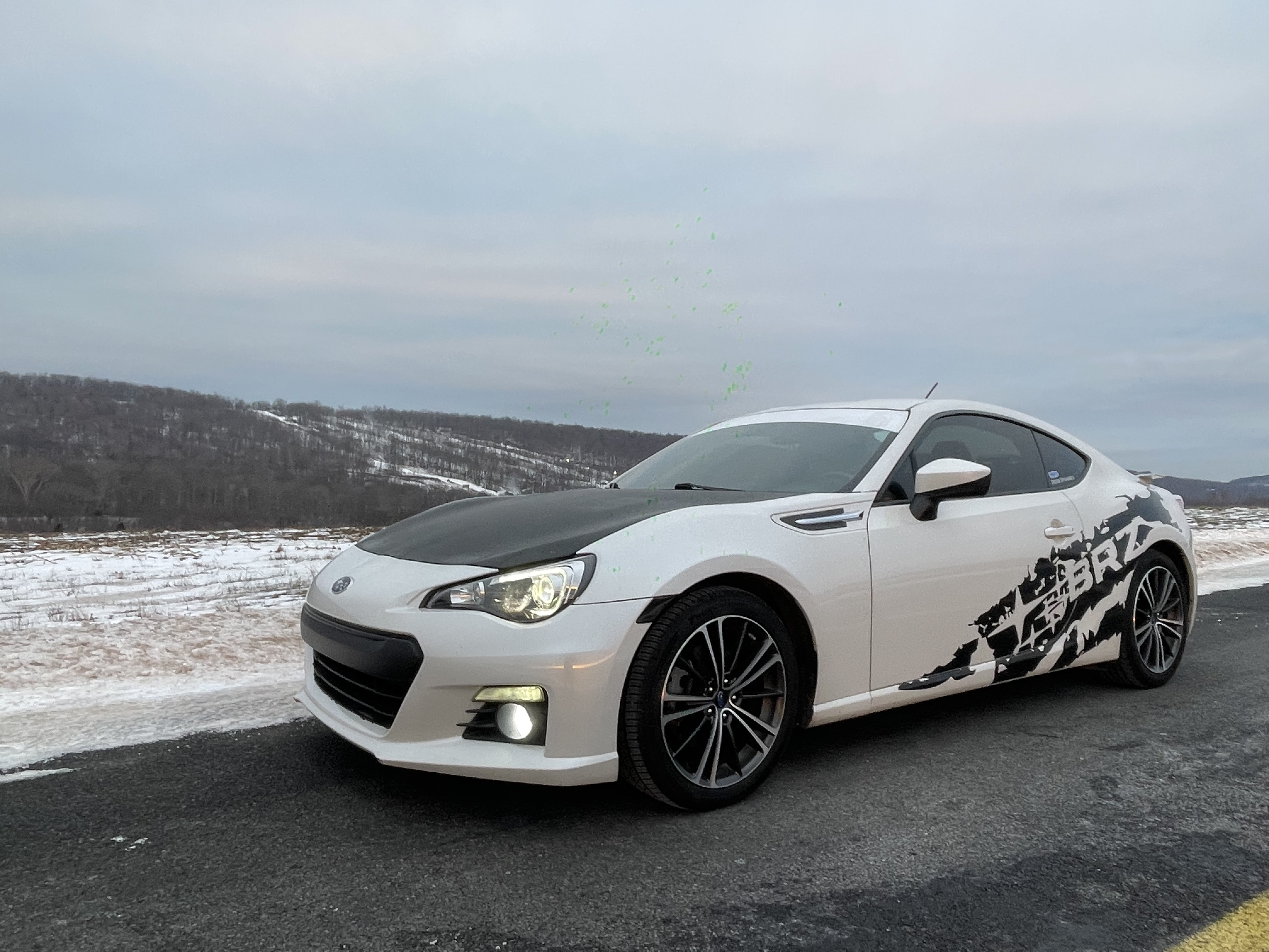 2013 Subaru BRZ Limited - 6 Speed FA20 Boxer with Toyota D-4S Dual Injection, TORSEN LSD, Japan-Built — photo 13
